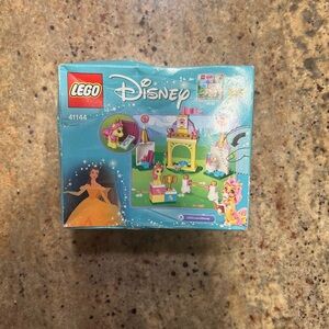 LEGO Disney Princess petite Royal stable Celebration Set retired